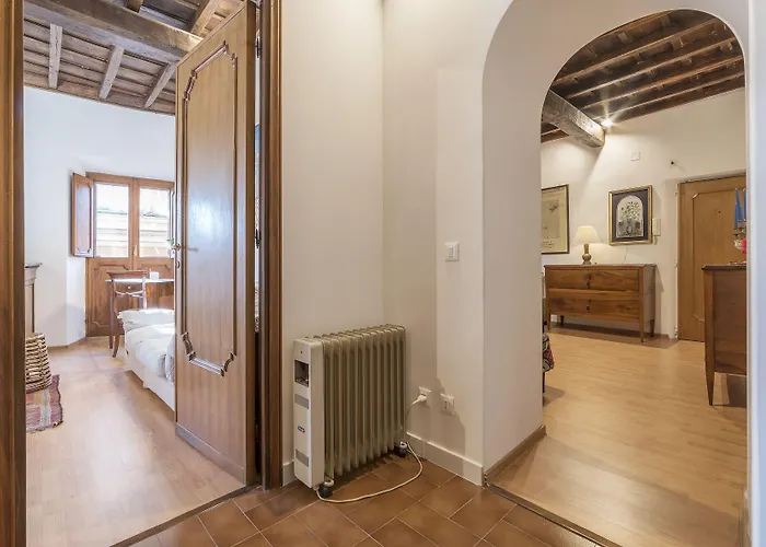 Guesthost - Montecitorio & Pantheon Stylish Flat Apartman Róma