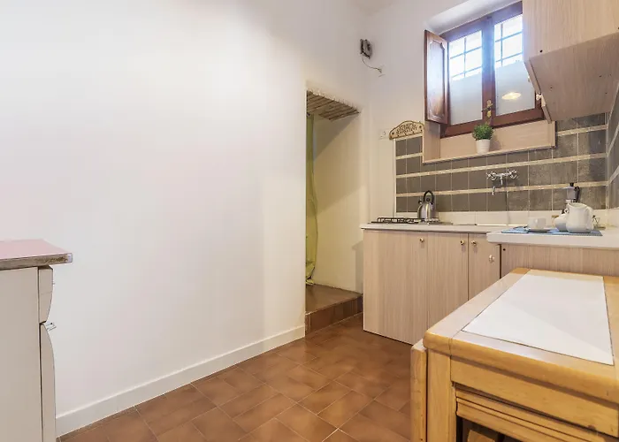 Guesthost - Montecitorio & Pantheon Stylish Flat