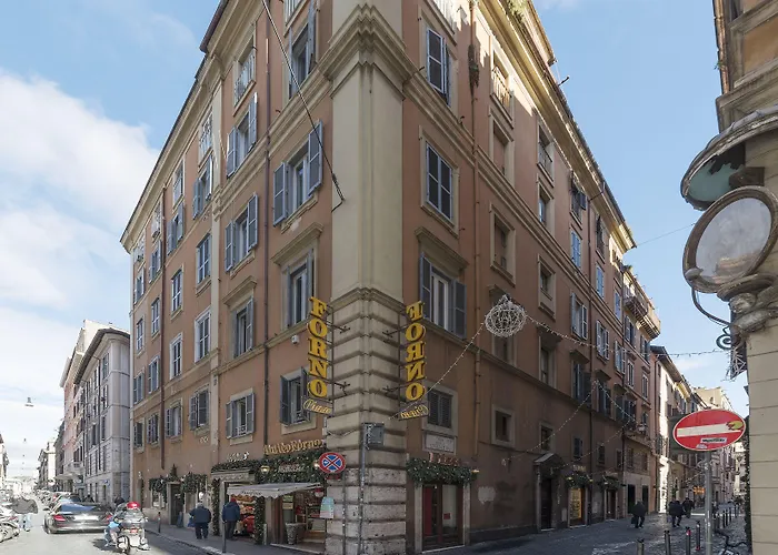 Apartman Guesthost - Montecitorio & Pantheon Stylish Flat *