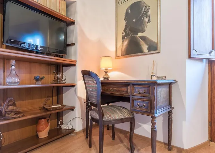 Guesthost - Montecitorio & Pantheon Stylish Flat Appartement Rome