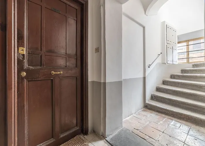 Appartement Guesthost - Montecitorio & Pantheon Stylish Flat